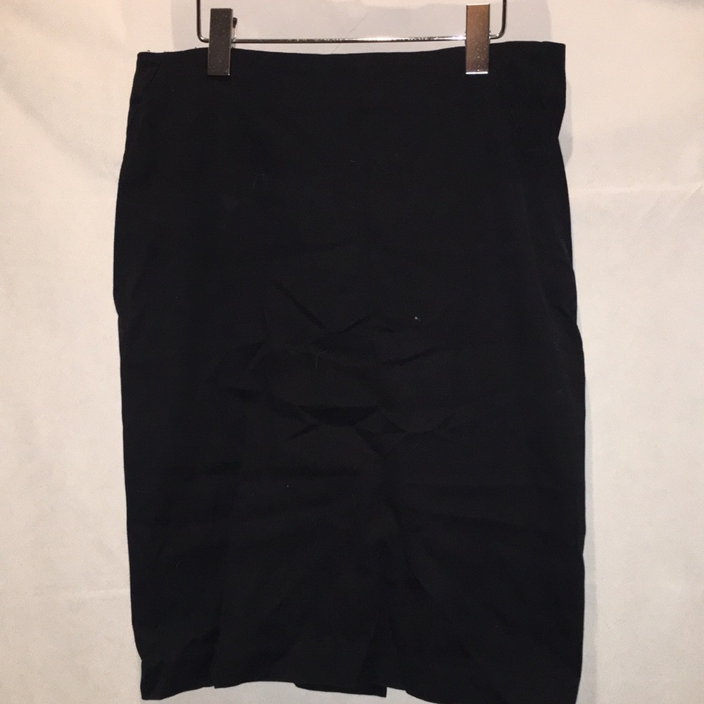 Lord & Taylor Black Pencil Skirt | Size 8